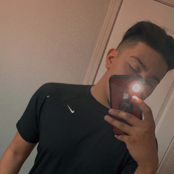 Meet your Posher, Luis - Picture 1 of 1